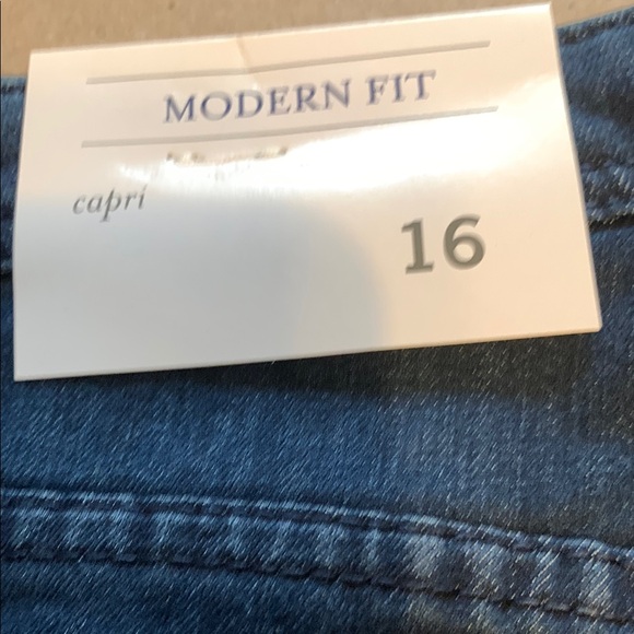 Embellished Blue Denim Capris - Picture 12 of 14